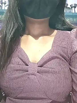 Snapshot of sardarni_001 chatting on October 24, 2025, 7:13 pm sardarni 001 online show from October 24, 2025, 7:13 pm