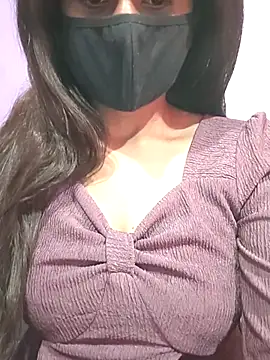 Snapshot of sardarni_001 chatting on November 18, 2025, 6:44 pm sardarni 001 online show from November 18, 2025, 6:44 pm