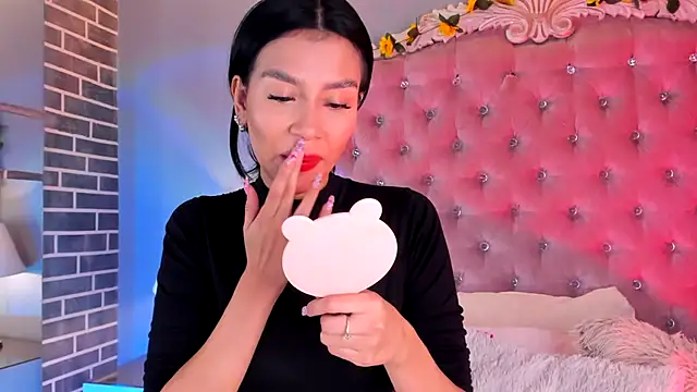 Snapshot of TanyaBello chatting on May 20, 2026, 2:19 am TanyaBello online show from May 20, 2026, 2:19 am