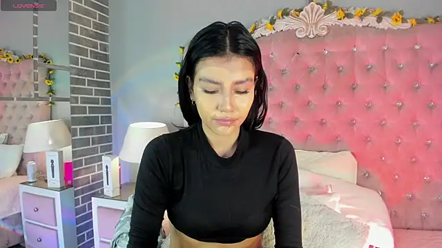 Snapshot of TanyaBello chatting on April 23, 2026, 3:35 am TanyaBello online show from April 23, 2026, 3:35 am