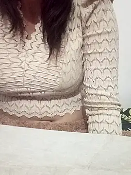 Snapshot of anaya00 chatting on November 8, 2025, 11:36 am anaya00 online show from November 8, 2025, 11:36 am