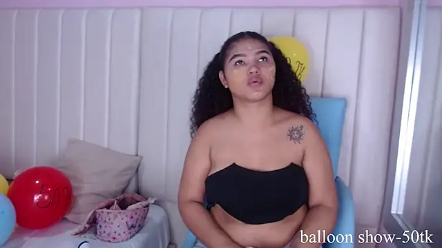 Snapshot of miel_alisha chatting on October 23, 2025, 12:48 pm miel alisha online show from October 23, 2025, 12:48 pm