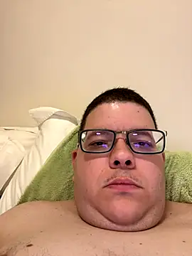 RodrigoMesquita1 online show from October 17, 2025, 6:06 am