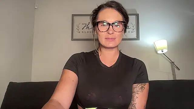 Snapshot of Mandyrheaa chatting on October 30, 2025, 1:15 am Mandyrheaa online show from October 30, 2025, 1:15 am