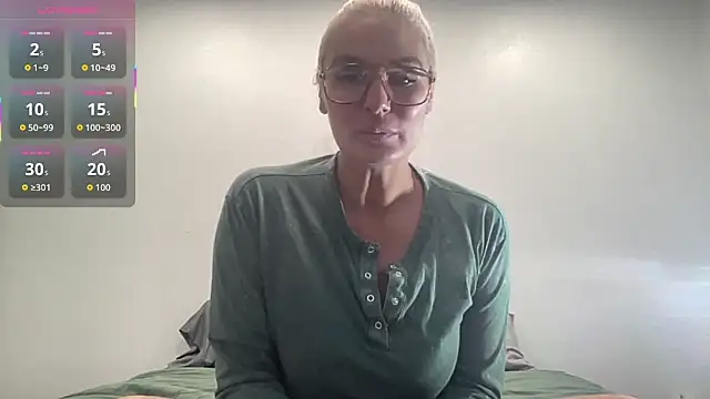 Mandyrheaa online show from March 30, 2026, 3:08 am