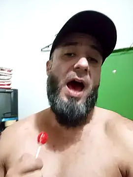 barbas880914 online show from October 16, 2025, 11:46 pm