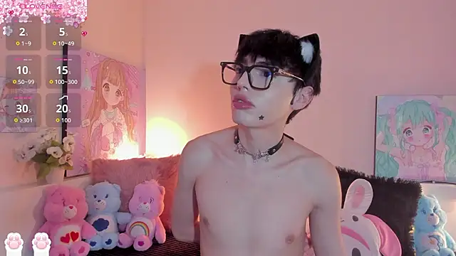 Strawberry Kitty  online show from March 6, 2026, 3:56 am