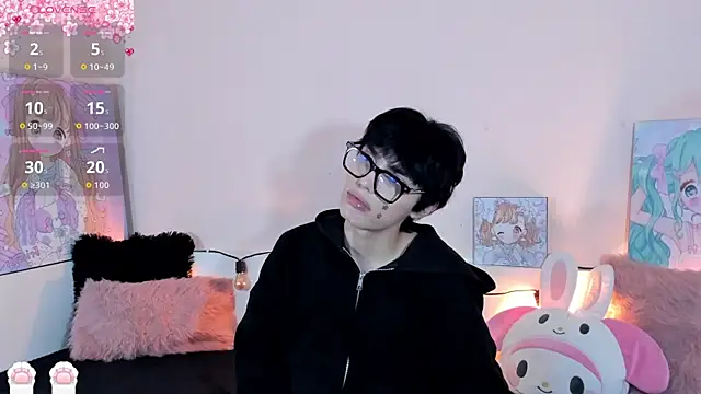 Strawberry Kitty  online show from January 10, 2026, 4:08 am