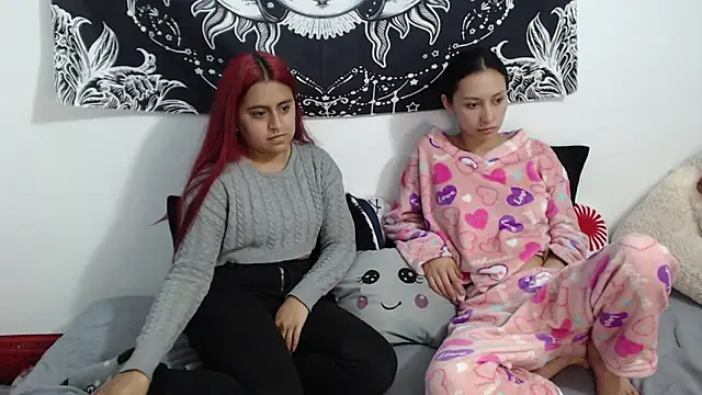 emily n abby online show from December 1, 2025, 12:39 pm