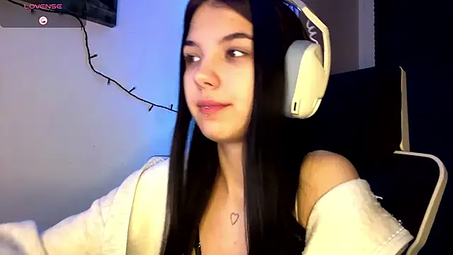 Snapshot of HanaMantanaDell chatting on February 24, 2026, 4:41 pm HanaMantanaDell online show from February 24, 2026, 4:41 pm