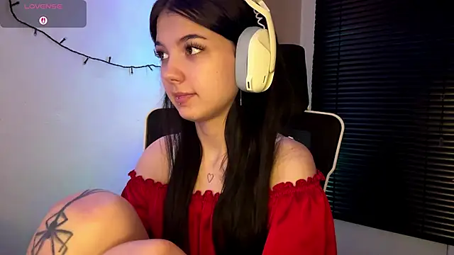 Snapshot of HanaMantanaDell chatting on February 25, 2026, 4:18 pm HanaMantanaDell online show from February 25, 2026, 4:18 pm