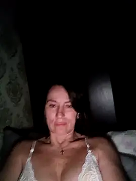 Luna 7777 online show from April 24, 2026, 8:55 pm