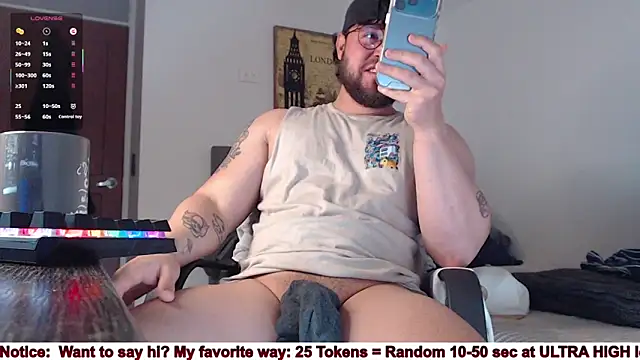 Snapshot of SugaredDigit chatting on February 18, 2026, 12:34 pm SugaredDigit online show from February 18, 2026, 12:34 pm