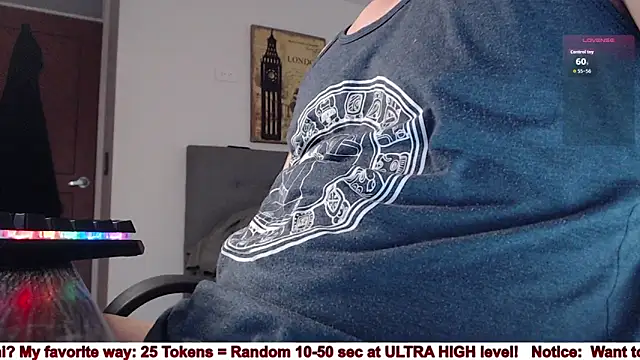 Snapshot of SugaredDigit chatting on February 20, 2026, 11:45 am SugaredDigit online show from February 20, 2026, 11:45 am