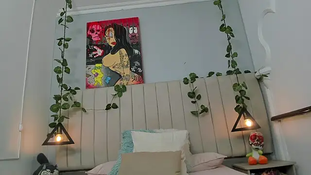 Snapshot of Amelia_Brixton chatting on February 4, 2026, 4:07 am Amelia Brixton online show from February 4, 2026, 4:07 am