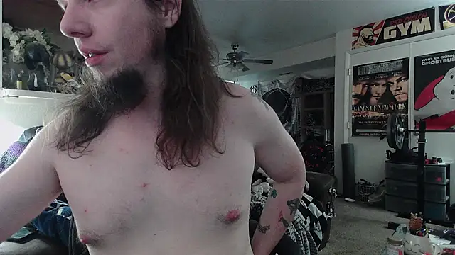 biggerisbetter12 online show from June 29, 2026, 1:01 am