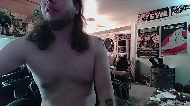 Snapshot of biggerisbetter12 chatting on April 28, 2026, 2:27 am biggerisbetter12 online show from April 28, 2026, 2:27 am