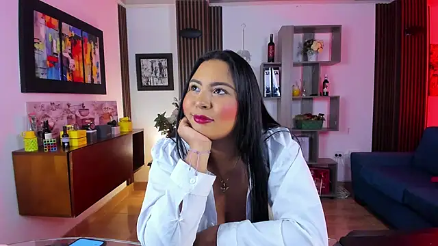 ValentinaNoir online show from April 7, 2026, 8:43 pm