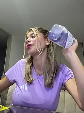  Alicee 1 online show from October 31, 2025, 1:02 am