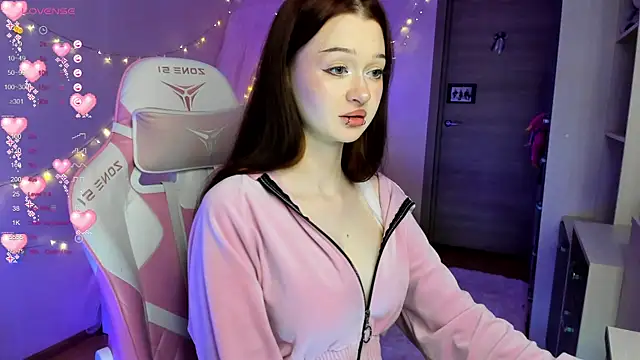 Snapshot of SweettMolly chatting on October 19, 2025, 3:26 pm SweettMolly online show from October 19, 2025, 3:26 pm