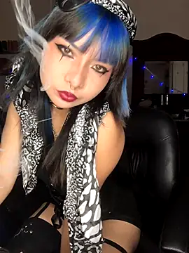 onlyjadex online show from October 31, 2025, 9:43 pm