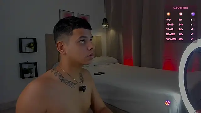 Little Emma 11 online show from November 6, 2025, 12:09 pm