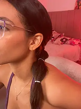 elegant  rouse online show from February 9, 2026, 10:08 pm