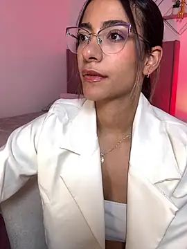 elegant  rouse online show from May 28, 2026, 9:54 pm