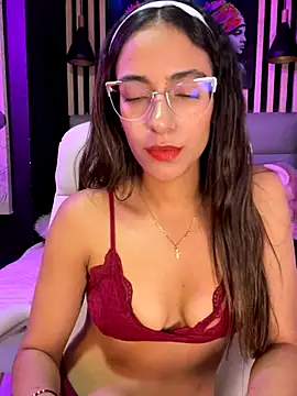 Snapshot of elegant__rouse chatting on October 18, 2025, 9:17 pm elegant rouse online show from October 18, 2025, 9:17 pm