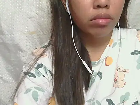 ChubbyButty online show from April 22, 2026, 2:40 am