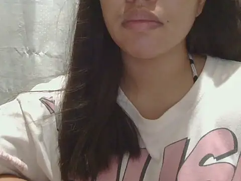 Snapshot of ChubbyButty chatting on April 3, 2026, 12:22 pm ChubbyButty online show from April 3, 2026, 12:22 pm