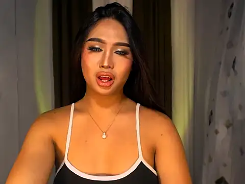 BigBrownCock Candice online show from November 3, 2025, 5:38 pm