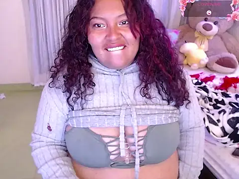 yvonne jlove online show from December 16, 2025, 9:46 am