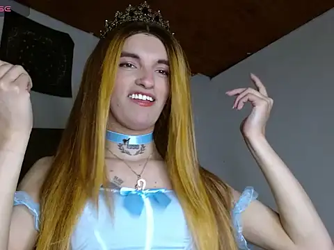 Snapshot of Scarlett_crastrawberry chatting on May 19, 2026, 10:33 am Scarlett crastrawberry online show from May 19, 2026, 10:33 am