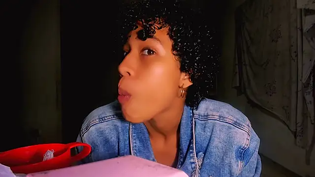 bad girl xxx online show from May 20, 2026, 5:26 am
