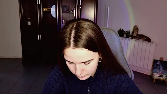 May Bloom online show from January 7, 2026, 9:03 am