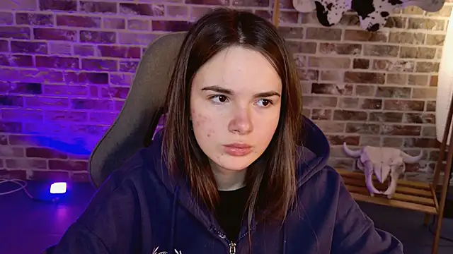 May Bloom online show from February 10, 2026, 8:02 am