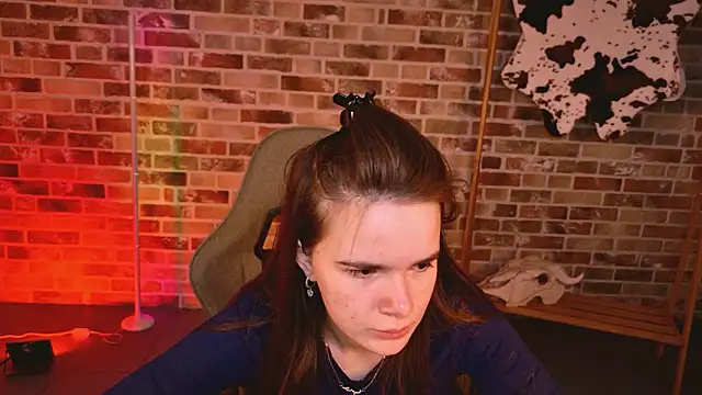 May Bloom online show from March 24, 2026, 7:08 am