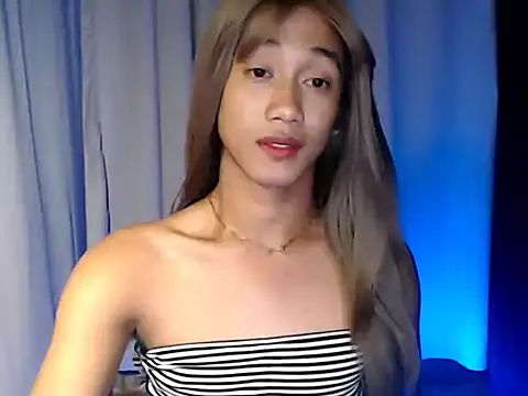 taylaxuxu online show from March 5, 2026, 10:59 pm