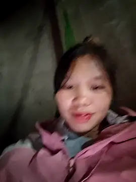 linh-miu99 online show from February 15, 2026, 6:36 am