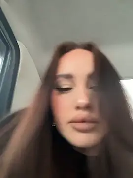 Snapshot of KiraSunshine chatting on January 13, 2026, 4:05 am KiraSunshine online show from January 13, 2026, 4:05 am