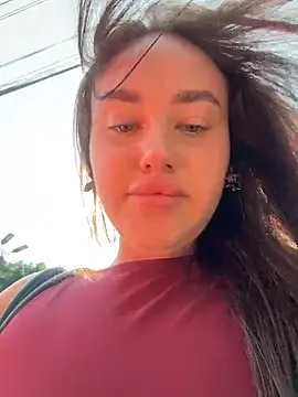 Snapshot of KiraSunshine chatting on March 13, 2026, 2:38 am KiraSunshine online show from March 13, 2026, 2:38 am