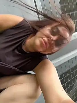 Snapshot of KiraSunshine chatting on March 21, 2026, 8:19 am KiraSunshine online show from March 21, 2026, 8:19 am