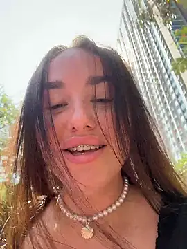 Snapshot of KiraSunshine chatting on March 11, 2026, 3:00 am KiraSunshine online show from March 11, 2026, 3:00 am