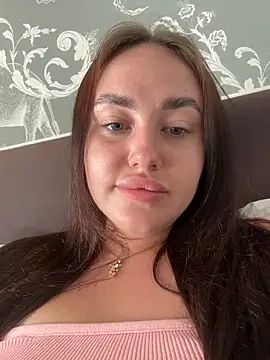 Snapshot of KiraSunshine chatting on March 1, 2026, 2:55 am KiraSunshine online show from March 1, 2026, 2:55 am