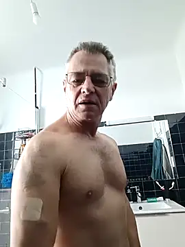 Snapshot of Sexyfab65 chatting on February 20, 2026, 2:19 pm Sexyfab65 online show from February 20, 2026, 2:19 pm