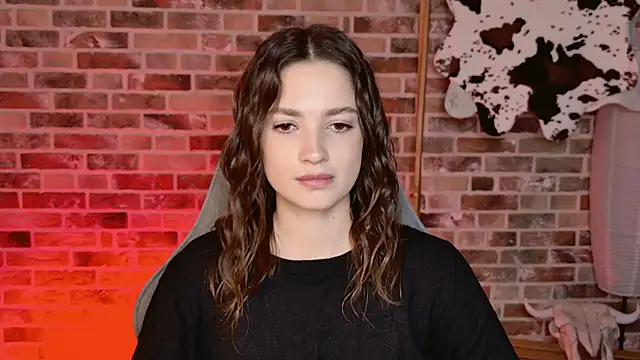 KiraVair online show from February 13, 2026, 2:17 pm