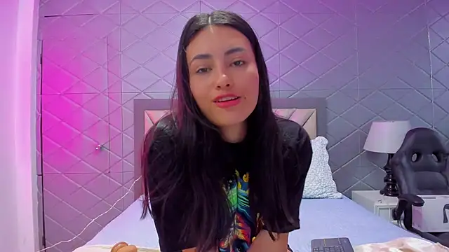 ViolettRouse online show from December 22, 2025, 4:51 pm