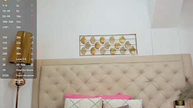 lucia lorenz online show from January 15, 2026, 11:35 am