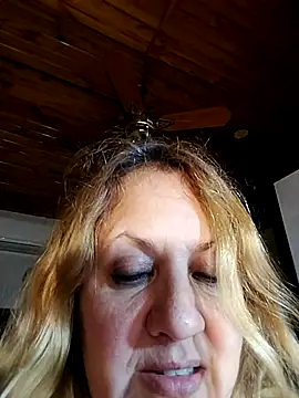 Snapshot of JennyInVegas chatting on November 9, 2025, 5:22 am JennyInVegas online show from November 9, 2025, 5:22 am